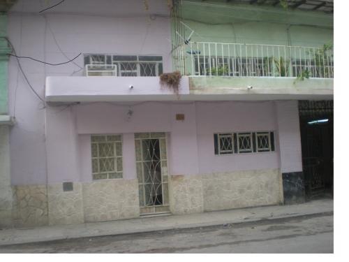 Alquilo habitacion centrica en Centro Habana - Imagen 1