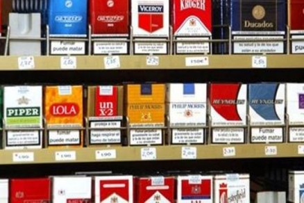 hola colecciono paquetes de cigarrillos vacio - Imagen 1